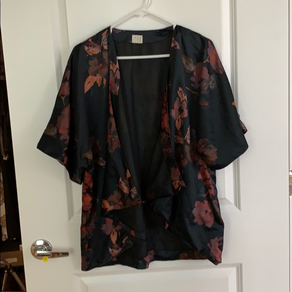Floral kimono